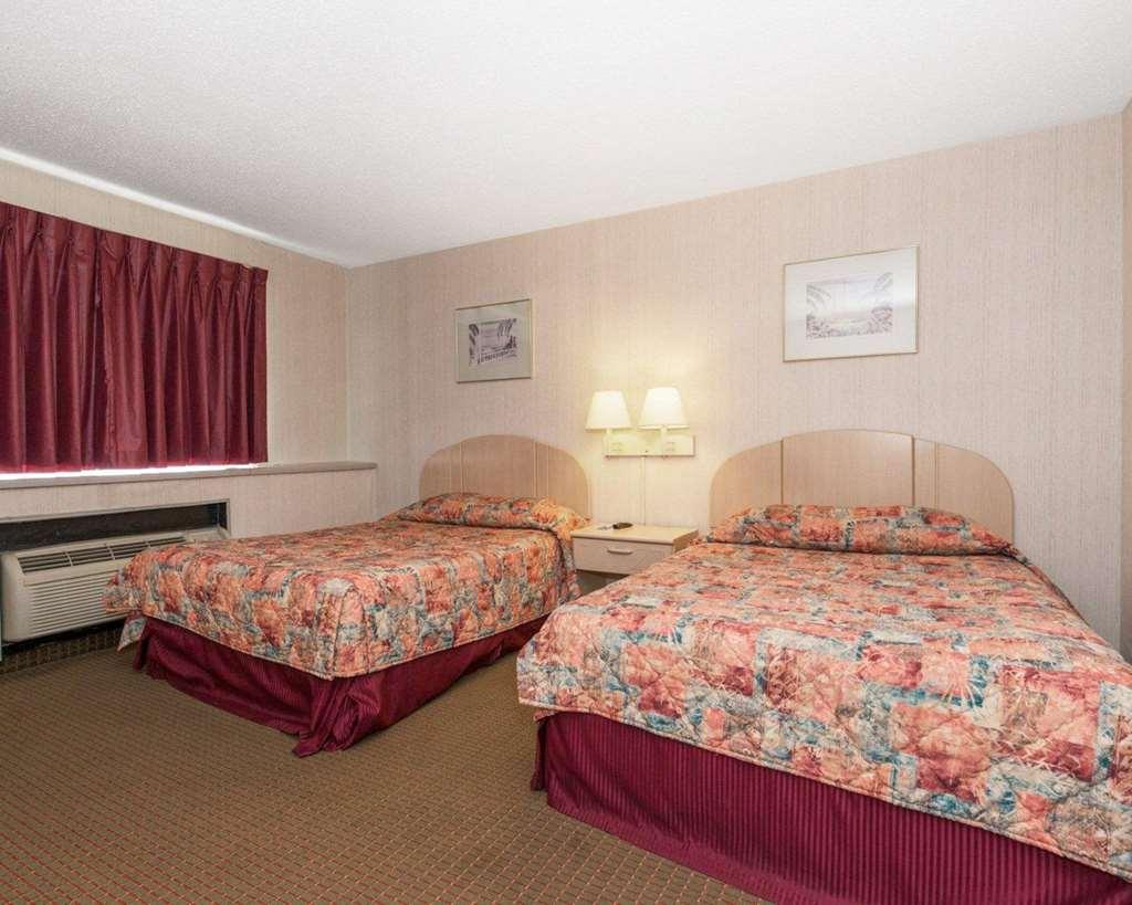 Rodeway Inn Анаполис Стая снимка