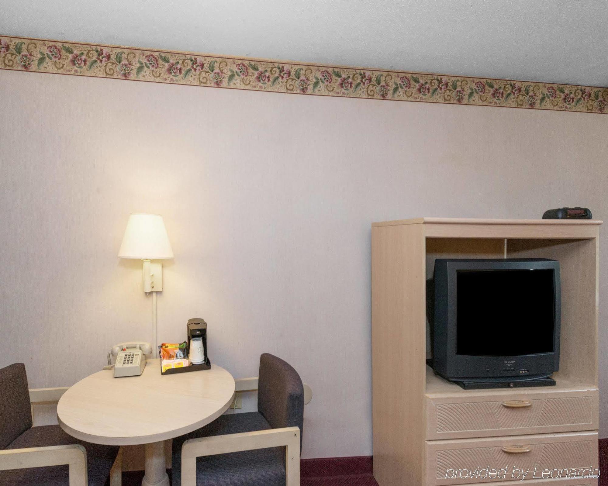 Rodeway Inn Анаполис Екстериор снимка