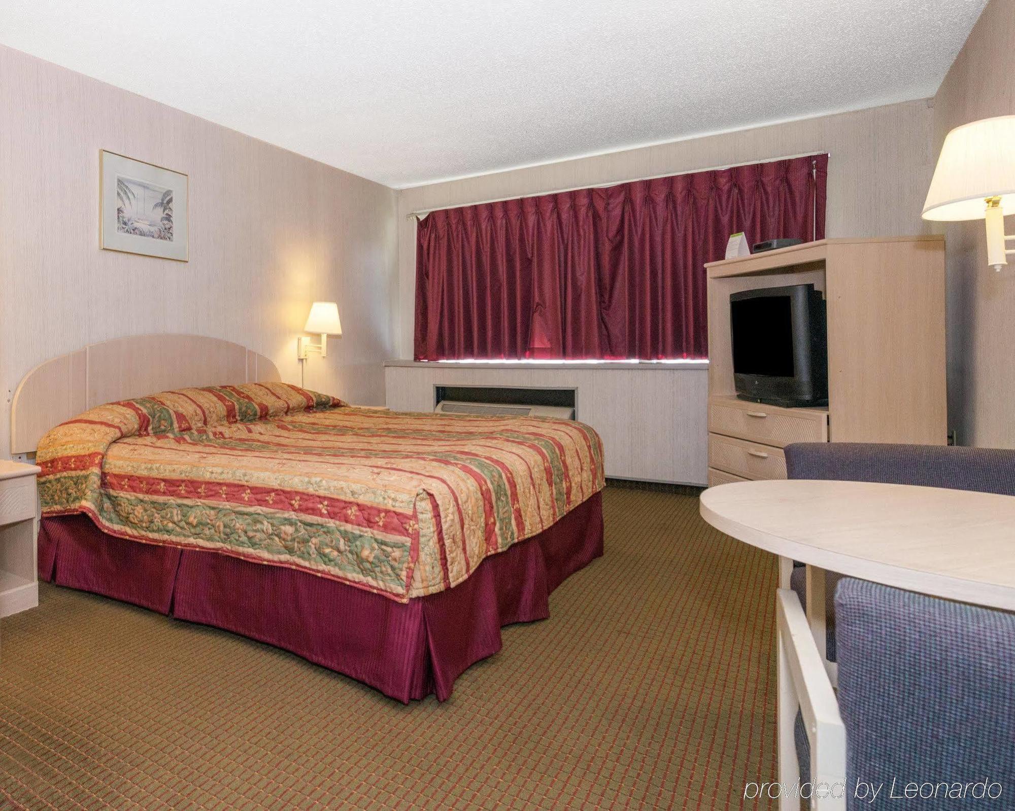 Rodeway Inn Анаполис Екстериор снимка